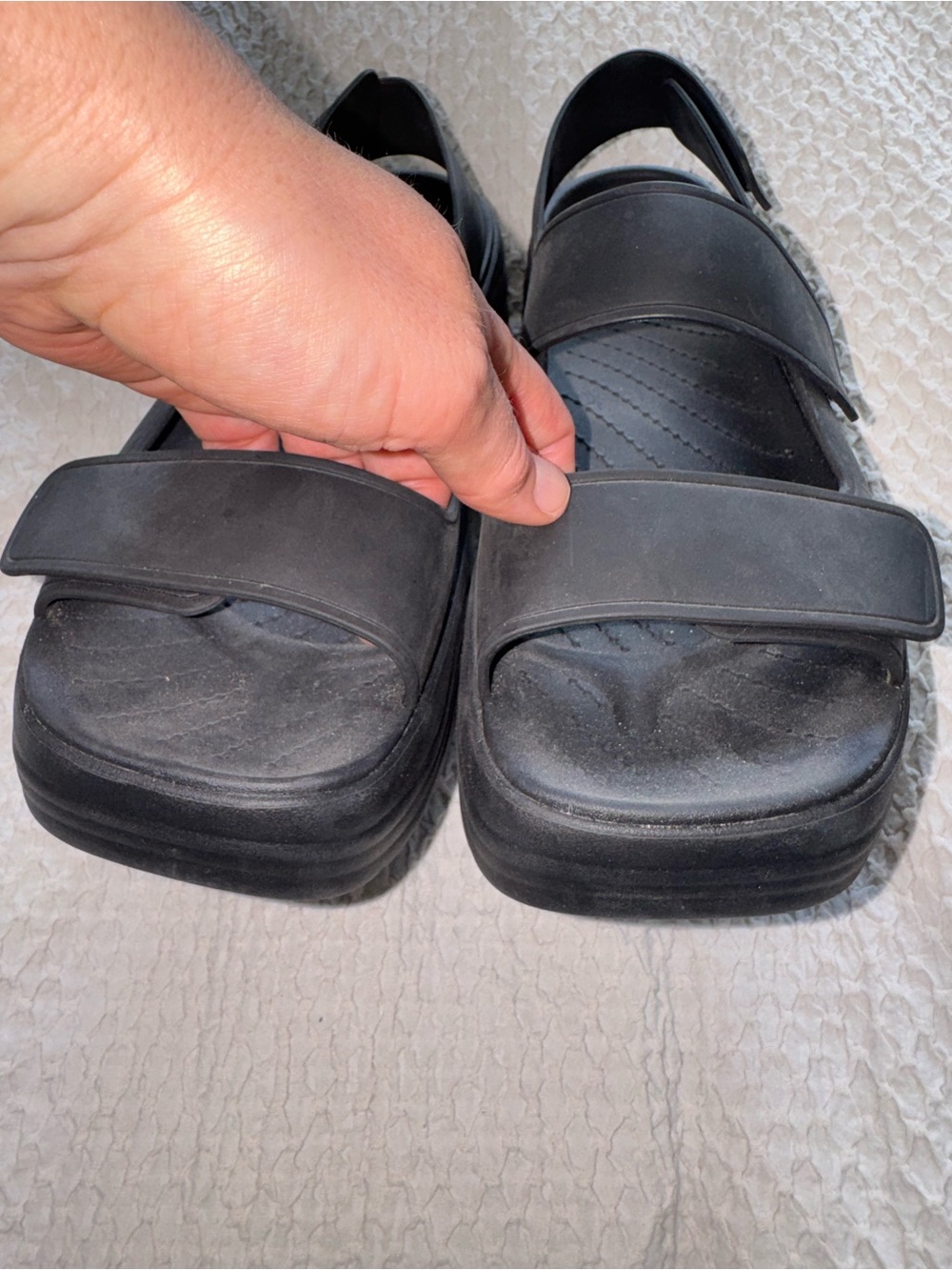 Crocs Skyline Platform Sandals Black 9 - Picture 7 of 10